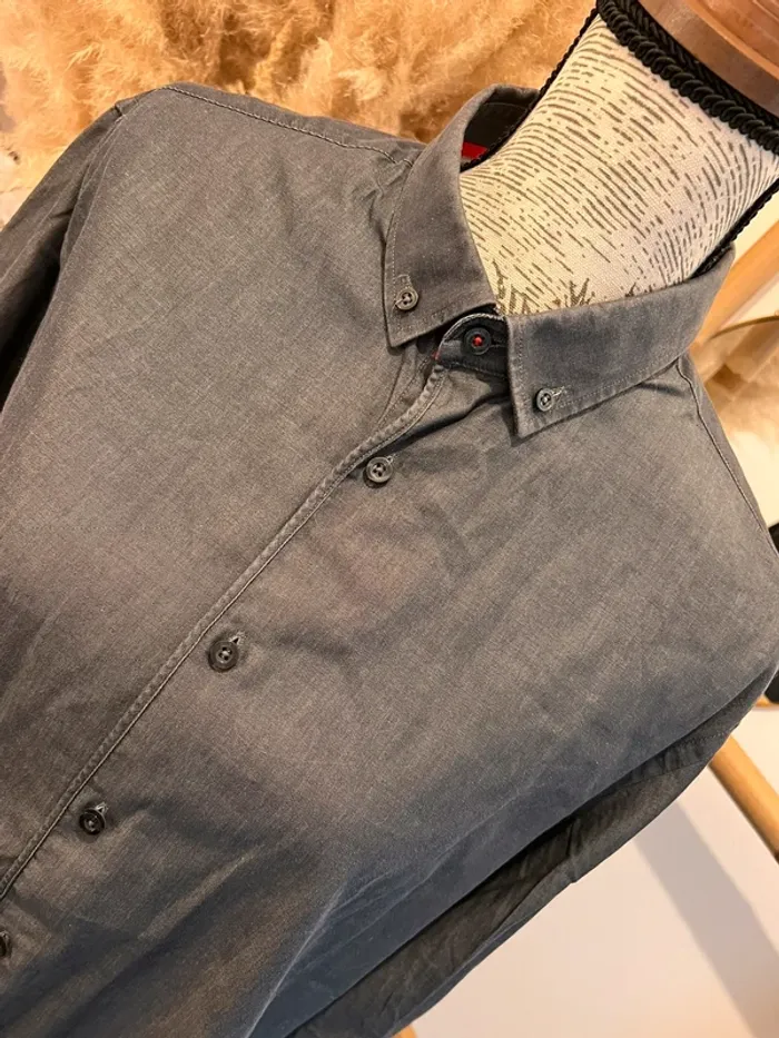 Chemise grise - photo numéro 2