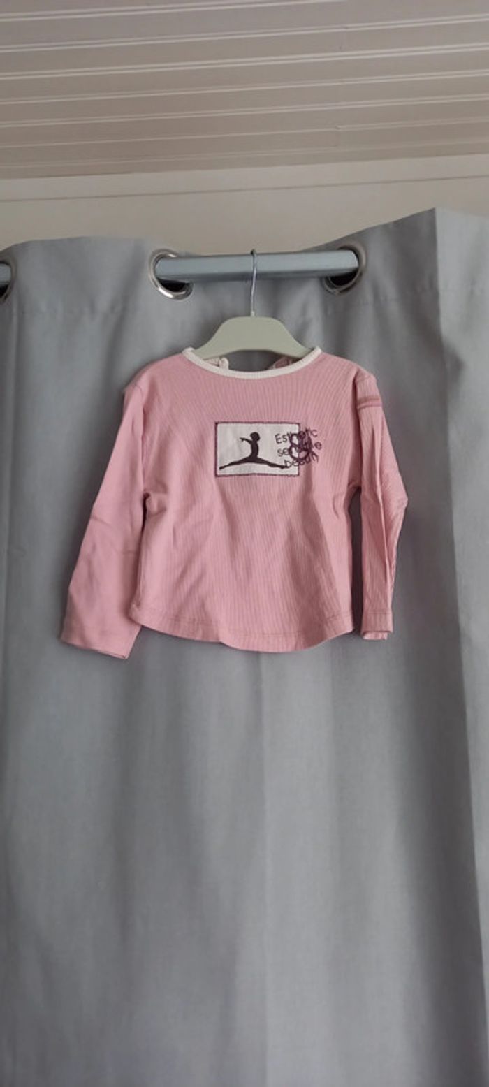 Pull décathlon 24 mois rose blanc violet noir