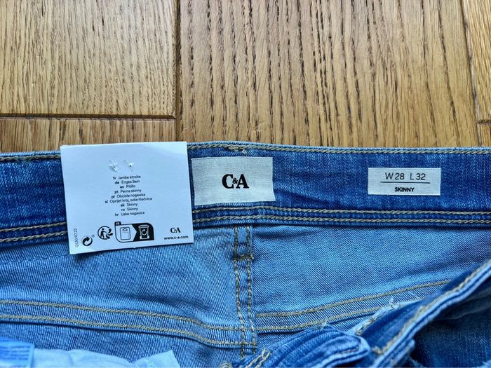 Jean Skinny neuf W28 -L32 - photo numéro 3