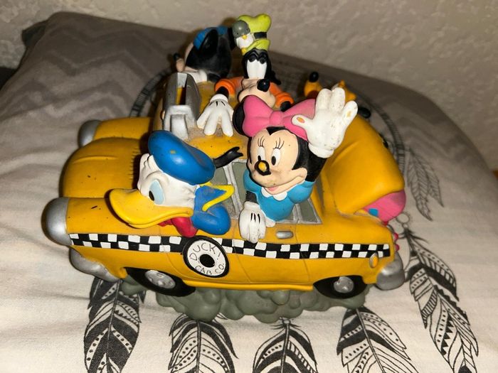 Tirelire Disney Mickey et ses amis en taxi vintage - photo numéro 4