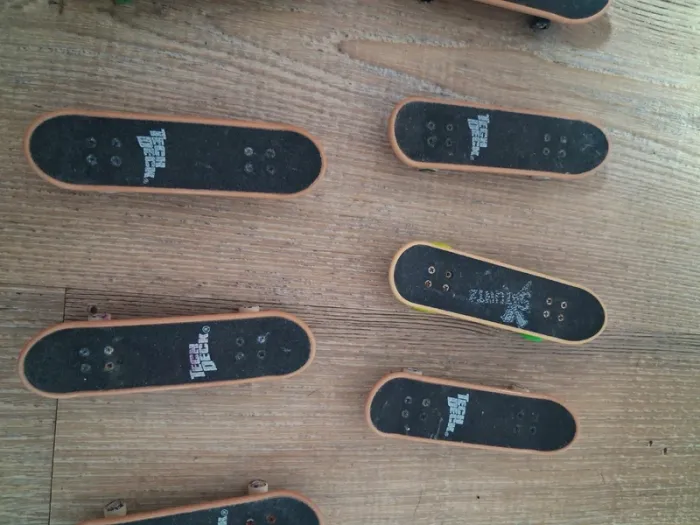 Lot de 10 Fingerboards Tech Deck – séries collector - photo numéro 8