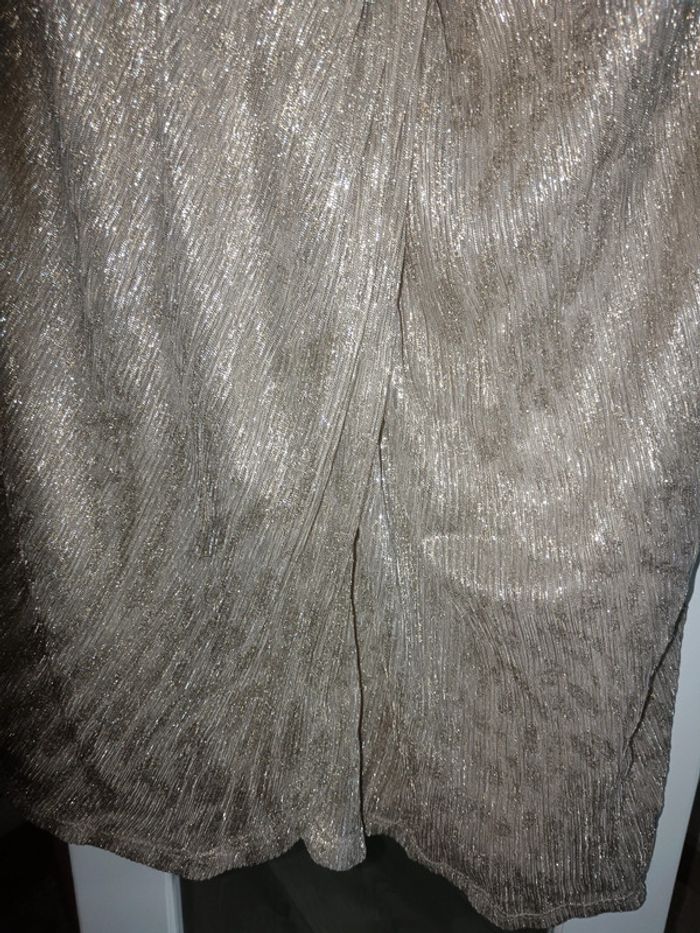 Robe dorée pour fêtes paillettes cache cœur naf naf taille 38 - photo numéro 5