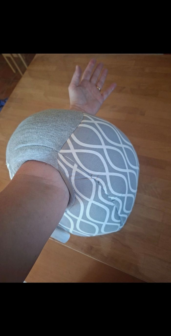 Coussin d'allaitement à enfiler