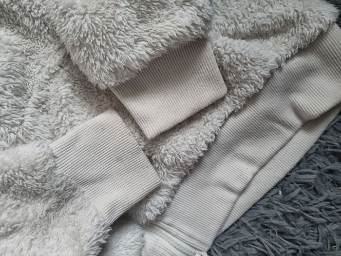 Veste polaire zippée à capuche avec oreilles taille XS - photo numéro 7