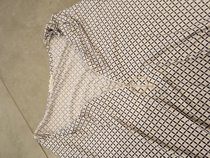 blouse sans manches fluide en très bon état cache cache - photo numéro 6