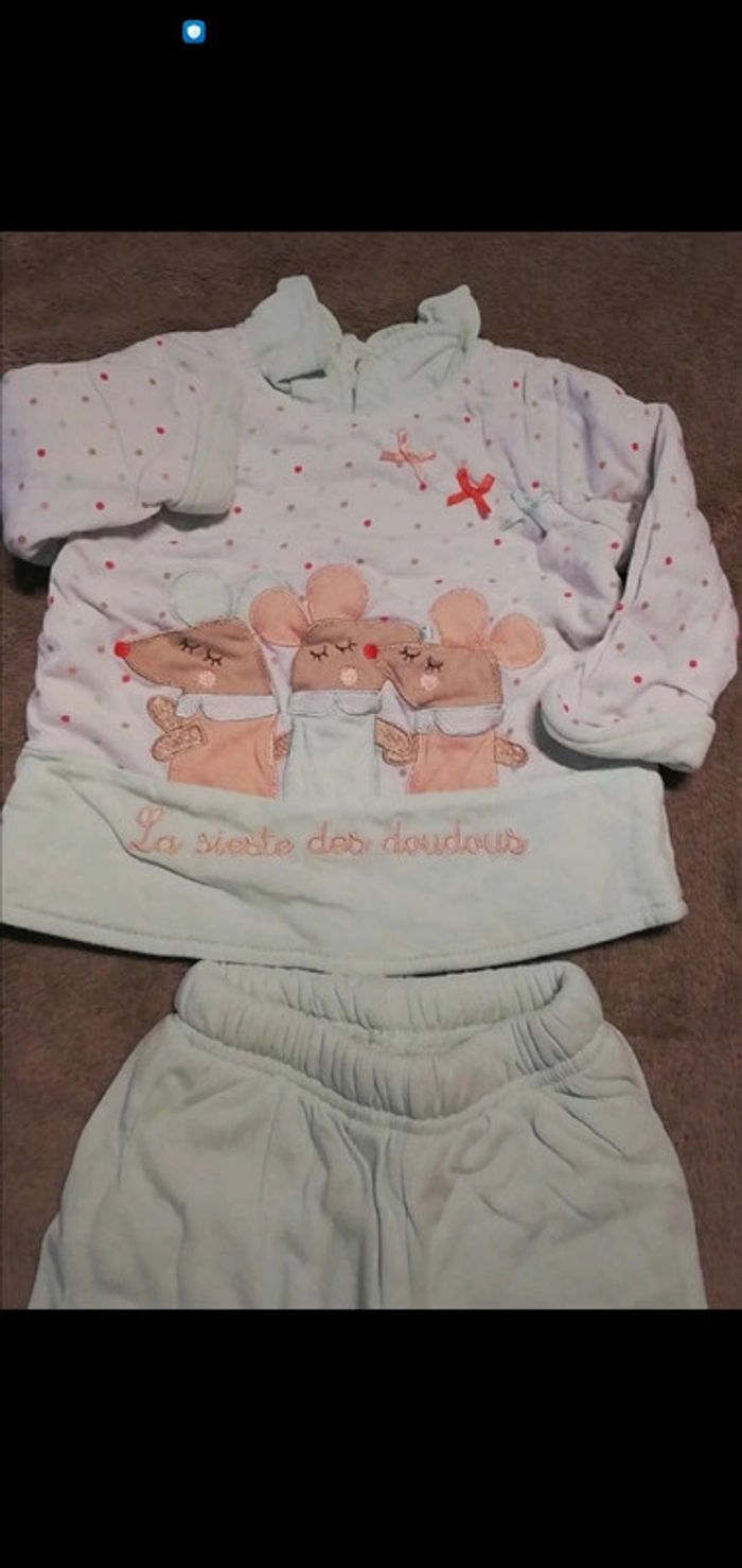 Pyjama 2 pièces très épais 6 mois fille - photo numéro 2