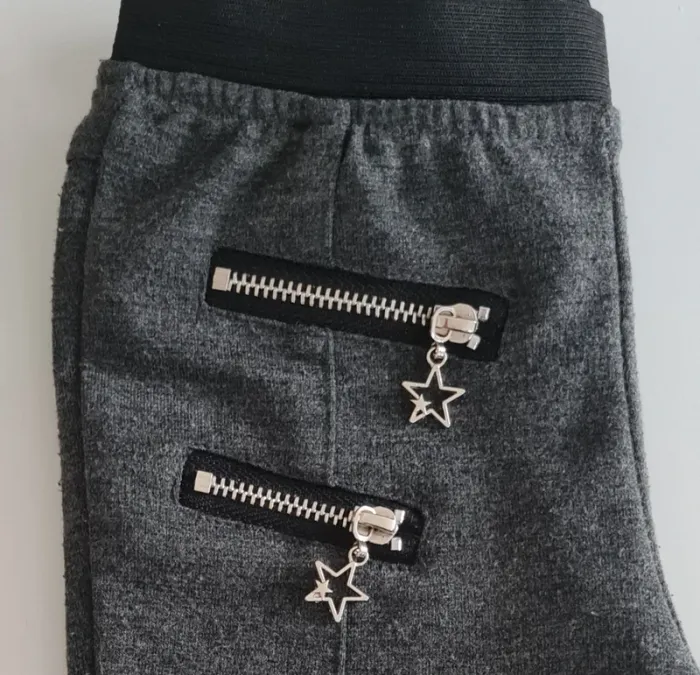 ● 24 mois ● Pantalon fille État neuf - photo numéro 2