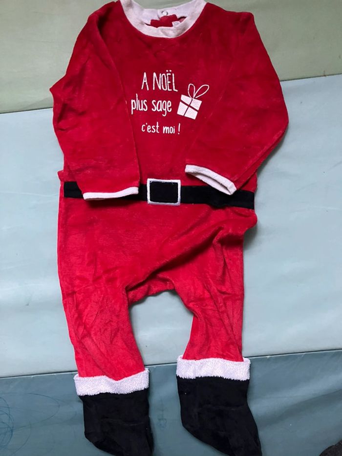 Lot Noël pull et pyjama/grenouillère 12mois - photo numéro 4