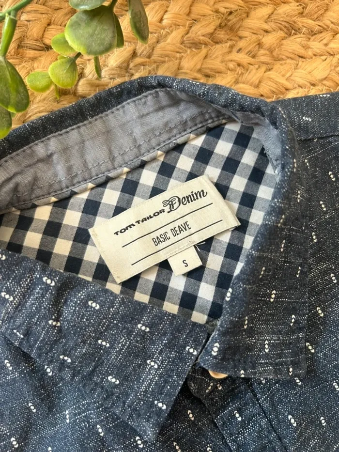 Chemise manches courtes taille S - photo numéro 3