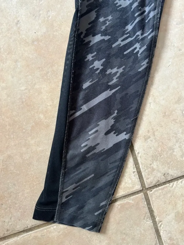 Legging de sport Nike taille S - photo numéro 3