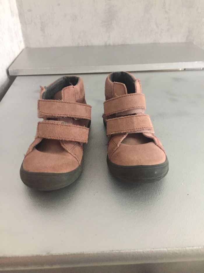 Chaussures taille 26 + autre - photo numéro 2