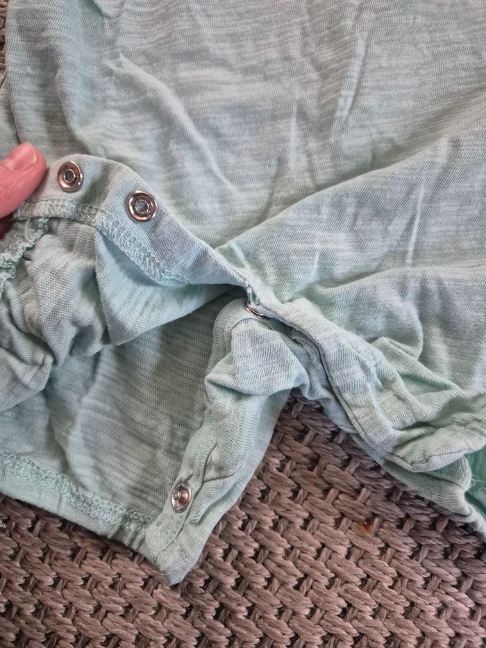 Lot de 4 vêtements été - 18 mois - photo numéro 3