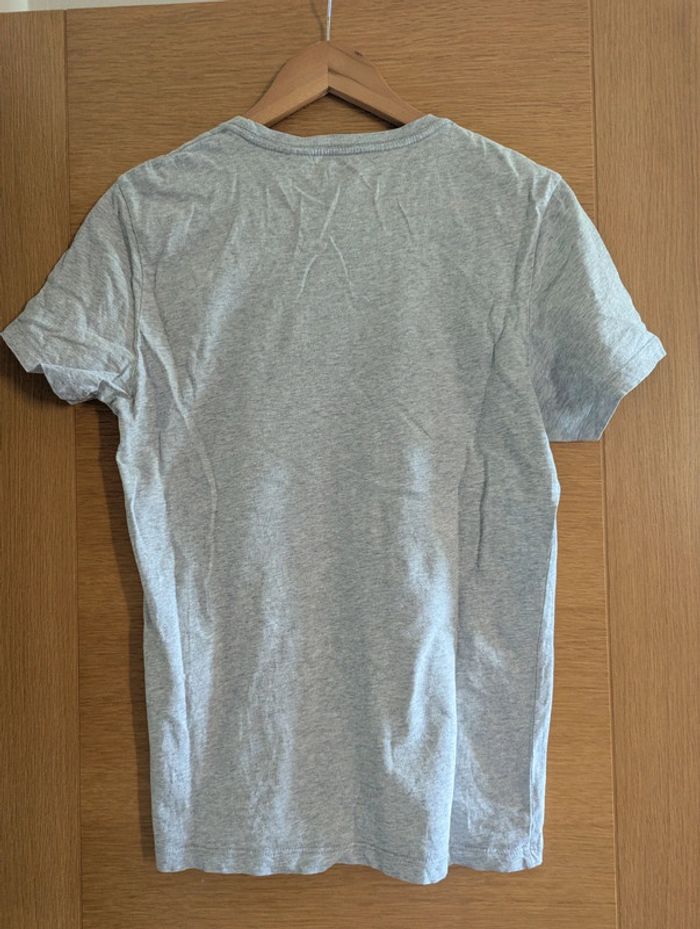 Tshirt gris - photo numéro 2