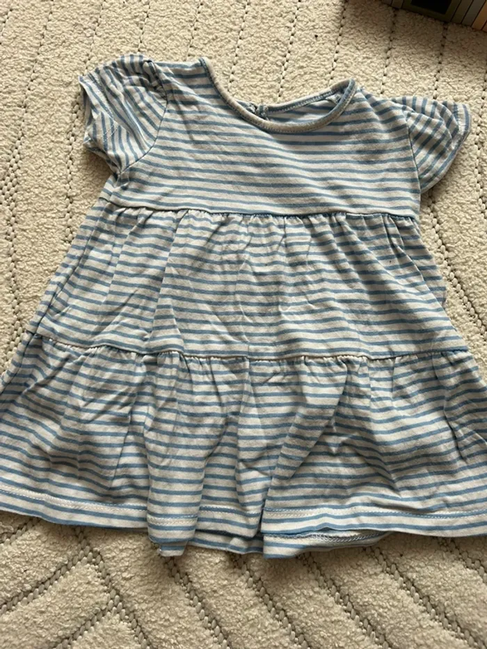 Robe 9mois - photo numéro 2