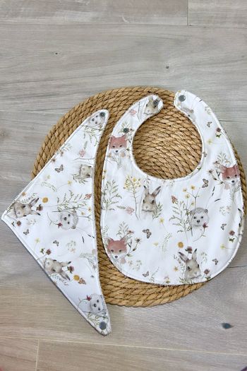 Lot 2 bavoirs animaux    fait main