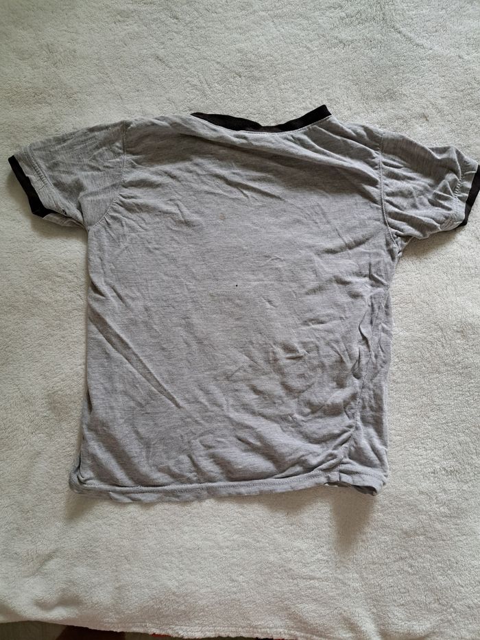 Tee-shirt manches courtes taille 4 ans - photo numéro 2