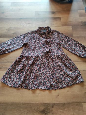 Robe TQF collection 4 ans en TBE