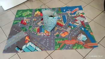 Tapis de voiture + sac rempli de voiture