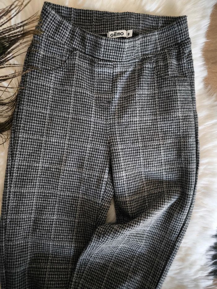 🩶 Superbe pantalon à carreau gris Gémo taille 8 ans 🩶 - photo numéro 3