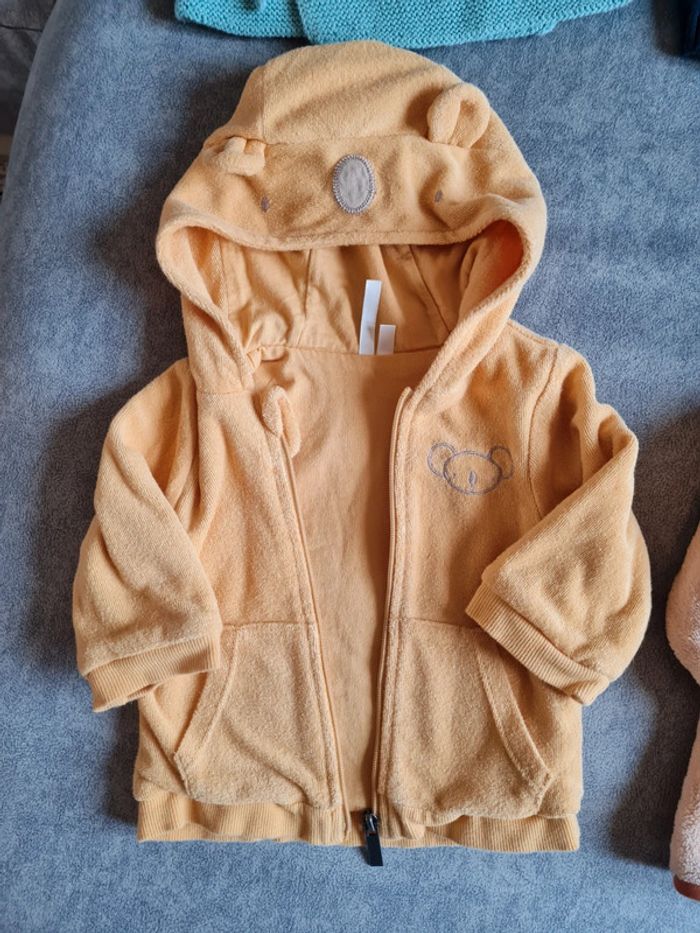 Lot de 2 gilets à capuche 3 mois - photo numéro 3