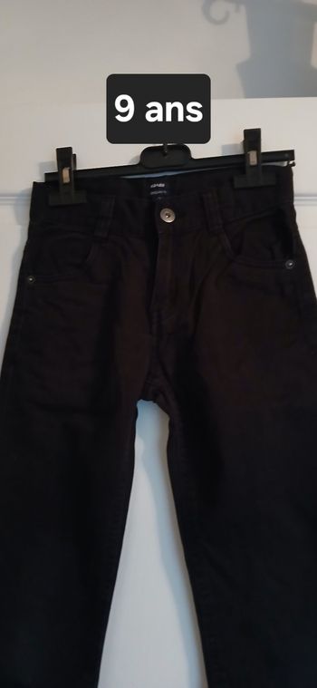 Jeans garçon Taille 9 ans marque Kiabi