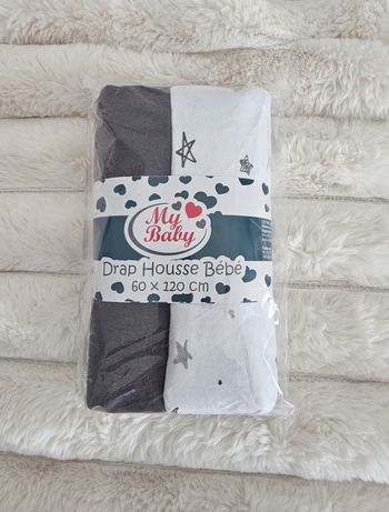 Lot de 2 draps housses pour lit bebe 100%coton 60×120cm Neuf.