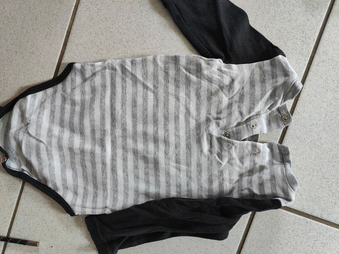 Lot body's 12 mois - photo numéro 6