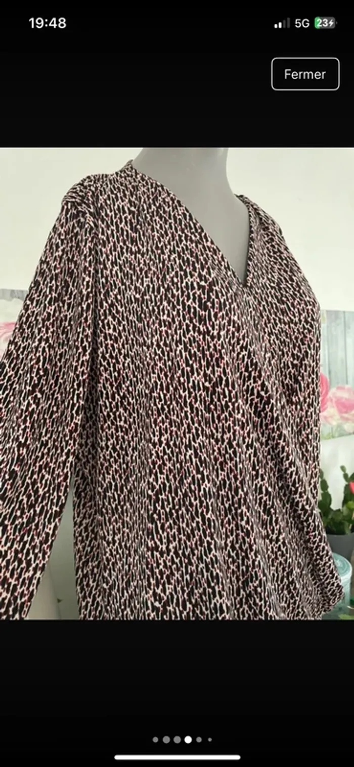 Superbe blouse en 42/44 de la boutique Armand Thiery en excellent état - photo numéro 5