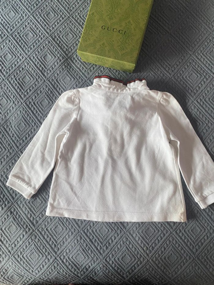 Adorable pull gucci fille taille 6/9 mois - photo numéro 2