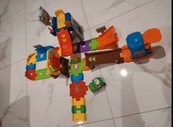 Tut tut bolide cascade