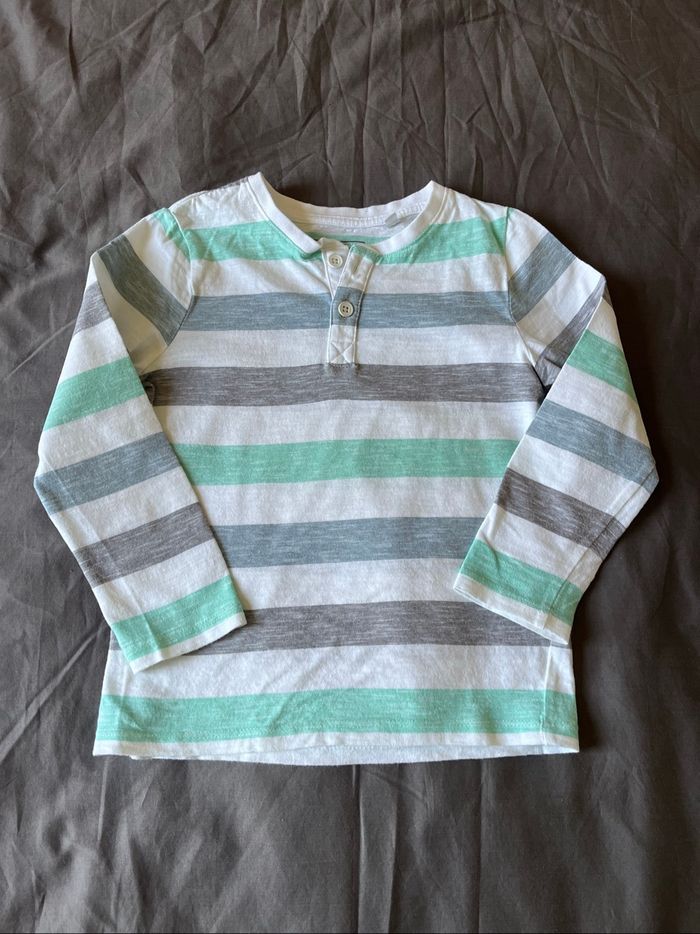 Lot de vêtements garçon 5/6 ans - photo numéro 10
