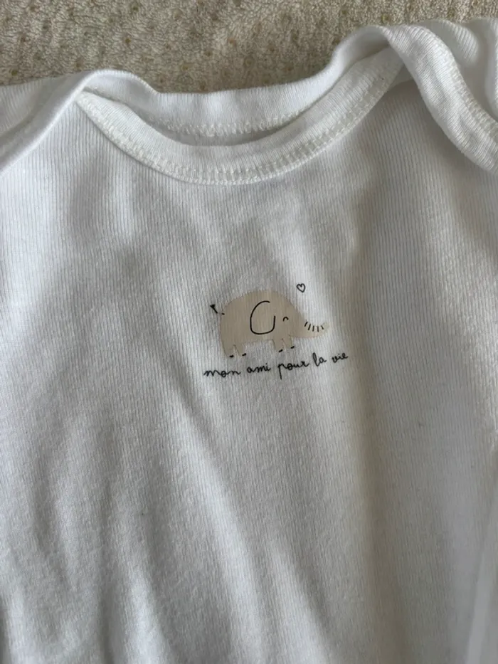 Bodies 3 mois - photo numéro 2