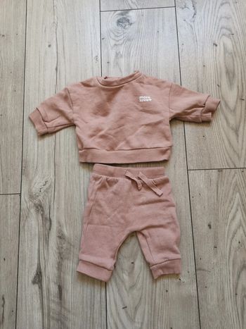 Ensemble bébé fille 1 mois