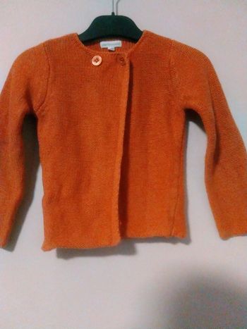 Gilet orange avec coeur