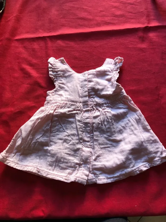 Robe 3 mois - photo numéro 3