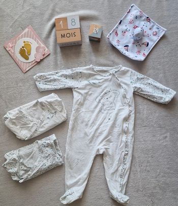 Lot Pyjama léger + 2 bodies croisés ML blanc & bleu/vert Koala - 18M - Petit Beguin (BE)