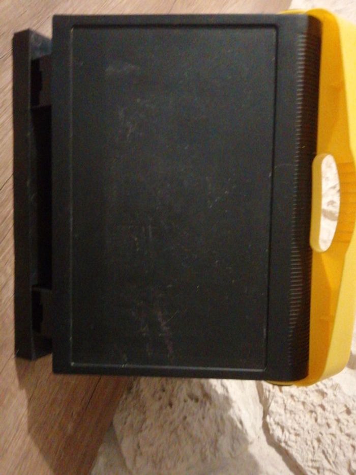 Pupitre pour enfants "Les minions" - photo numéro 5