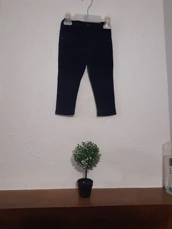 🌱Pentalon bleu foncé taille 18 mois🌱