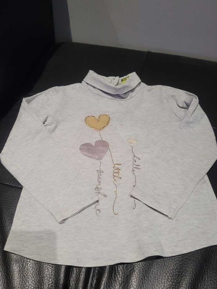 Tshirt manches longues avec col