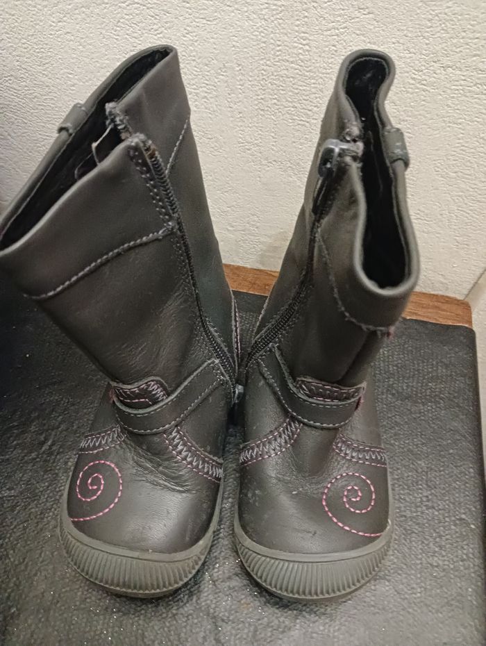 Bottines taille 22 - photo numéro 2