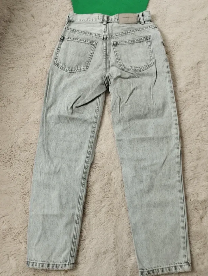 Jean droit gros troué pull&bear 36 - photo numéro 3