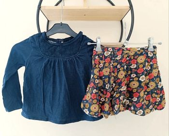 4 ans ensemble teeshirt Vertbaudet et jupe monoprix
