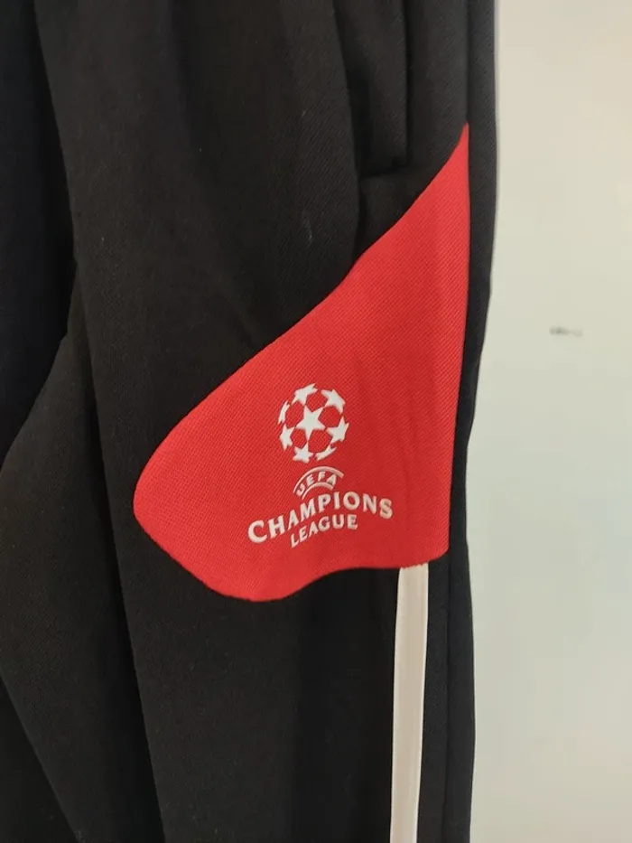 Jogging UEFA Champions league - Manchester United - XS A455 - photo numéro 5