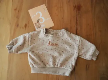 Pull Kiabi pour fille de 3 mois