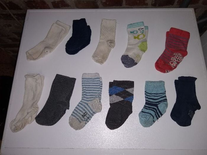 lot 11 paires chaussettes 15 à 22