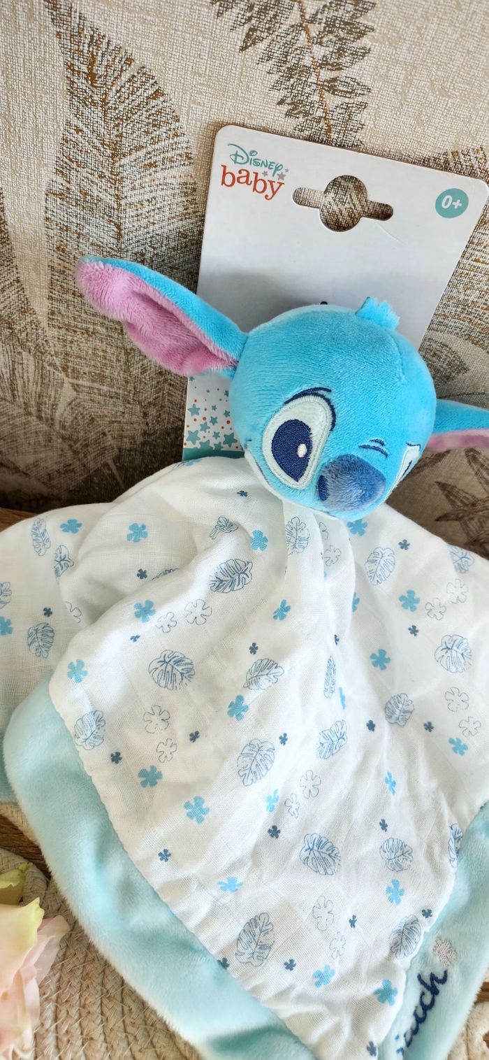 Doudou Lange Bébé Disney Stitch Bleu blanc neuf - photo numéro 3