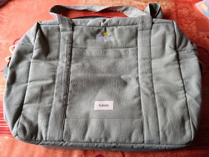 Sac à langer poussette tutete Pampers et divers accessoires