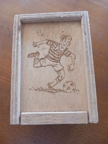 Boîte 14x10 cm. Gravé