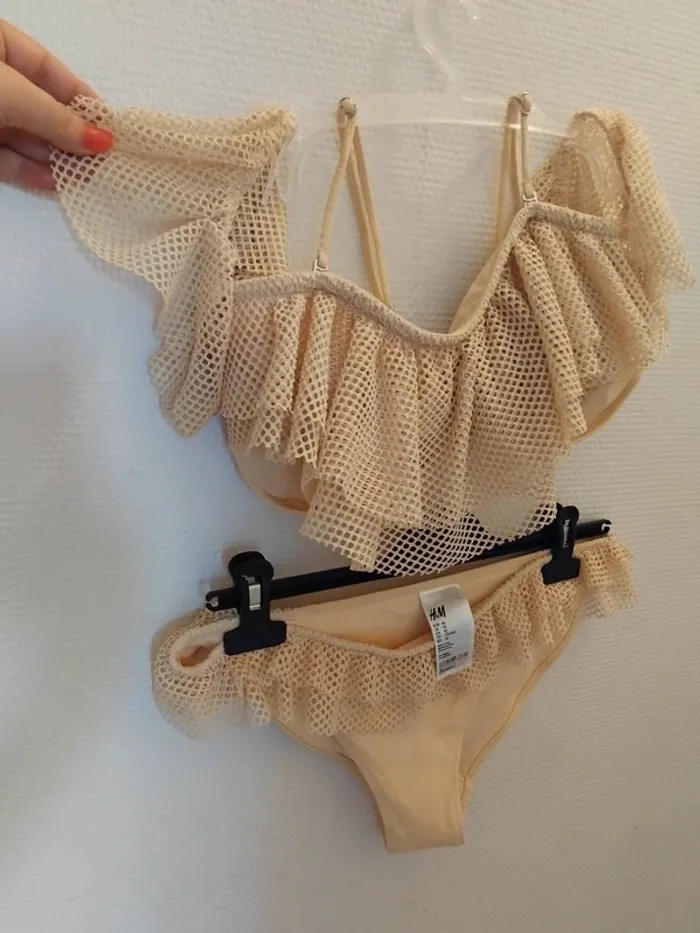 Maillots de bains deux pièces H&M haut 44 et bas 40 - photo numéro 11