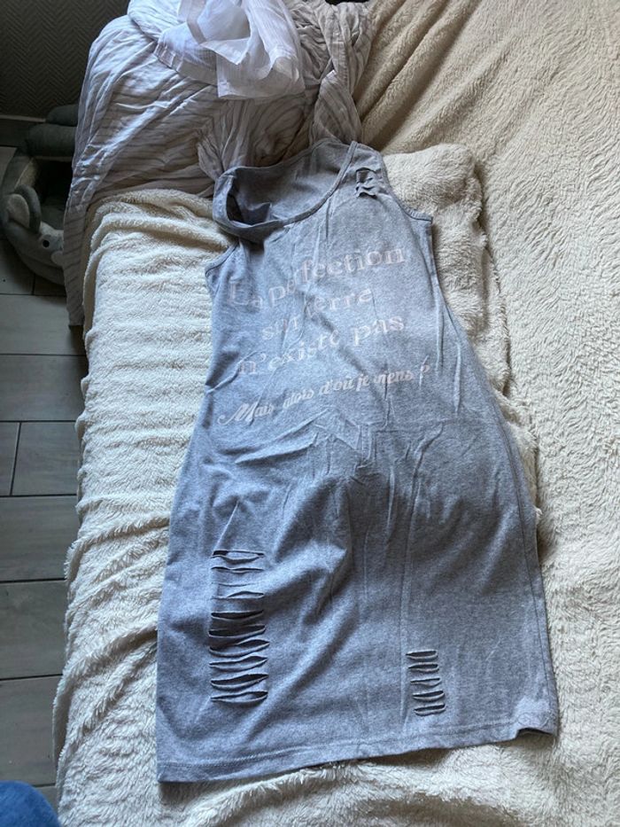 Robe près du corps